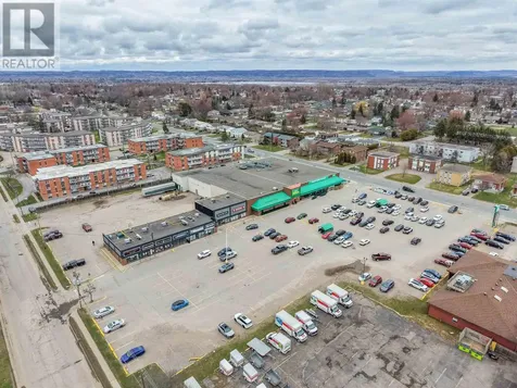 691-709 Pine Street Sault Ste. Marie ON P6B 3G2