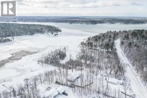 279 Finns Bay Rd N|laird Township Echo Bay ON P0S 1C0