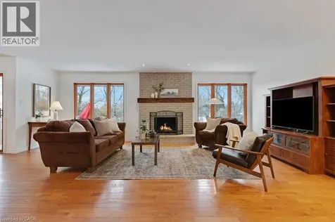26 Esther Avenue Cambridge ON N1S 4L6