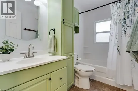 26 Esther Avenue Cambridge ON N1S 4L6