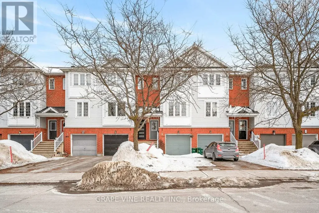 460 Seyton Drive Ottawa ON K2H 1G2