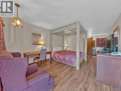 2885-2889 Howard Avenue Windsor ON N8X 3Y4