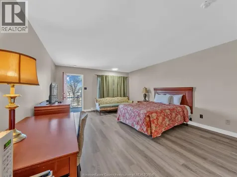 2885-2889 Howard Avenue Windsor ON N8X 3Y4