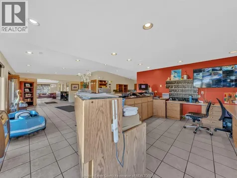 2885-2889 Howard Avenue Windsor ON N8X 3Y4