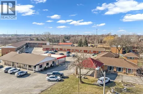 2885-2889 Howard Avenue Windsor ON N8X 3Y4