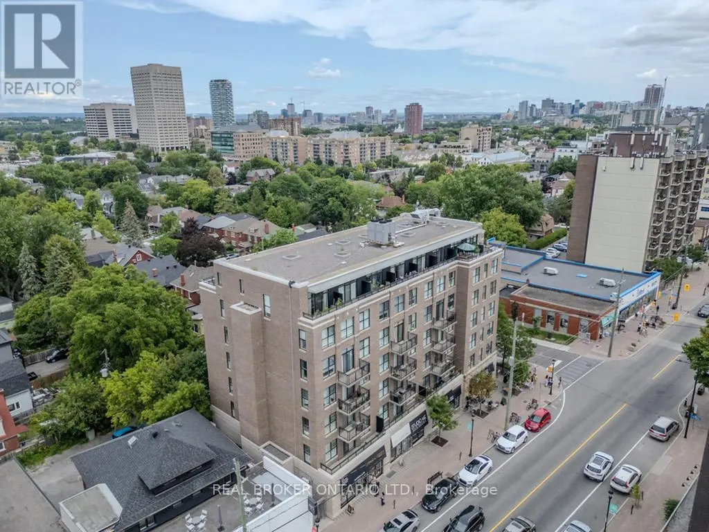 150 Caroline Avenue North Ottawa ON K1Y 4X8