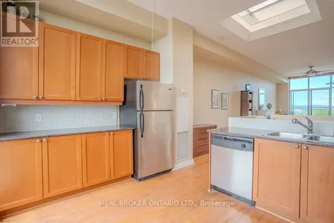 150 Caroline Avenue North Ottawa ON K1Y 4X8