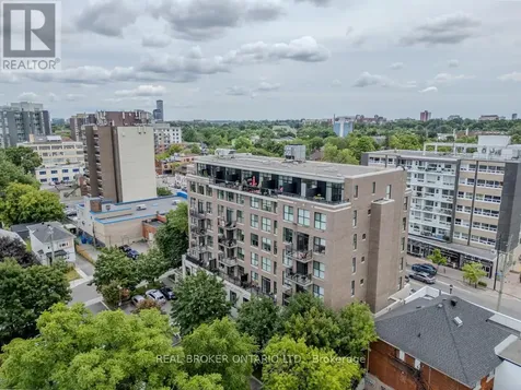 150 Caroline Avenue North Ottawa ON K1Y 4X8