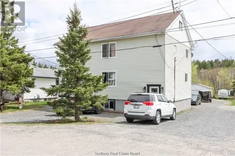 1663 Wendy Street Val Caron ON P3L 1N9