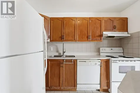 2000 Jasmine Crescent Ottawa ON K1J 8K4