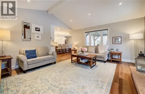 15 Mcleod Court Kitchener ON N2R 1A9