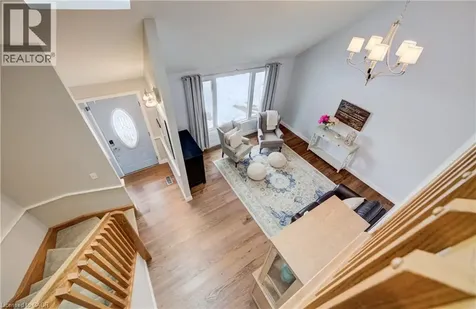 15 Mcleod Court Kitchener ON N2R 1A9