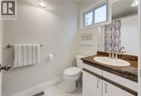 15 Mcleod Court Kitchener ON N2R 1A9