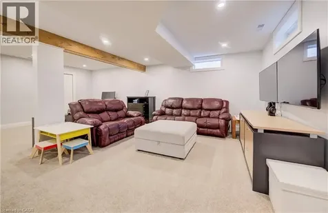 15 Mcleod Court Kitchener ON N2R 1A9