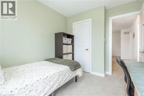33 Red Maple Lane Barrie ON L9J 0N4