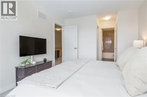 33 Red Maple Lane Barrie ON L9J 0N4