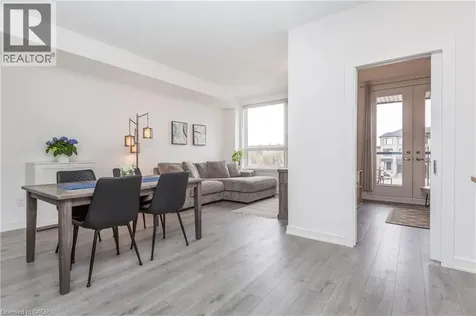 33 Red Maple Lane Barrie ON L9J 0N4