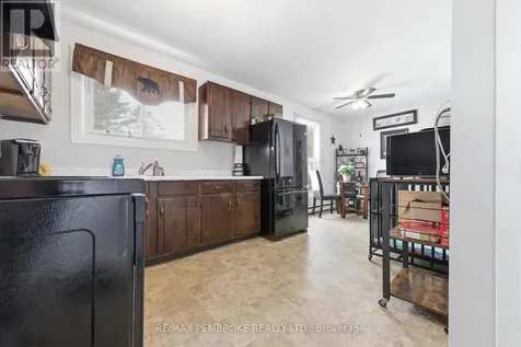 114 Hemlock Street Petawawa ON K8H 3C2