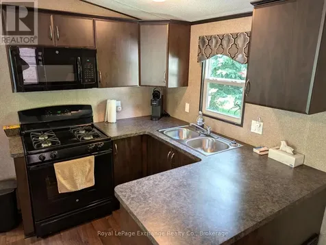 13 Southline Avenue Huron-kinloss ON N0G 0E1