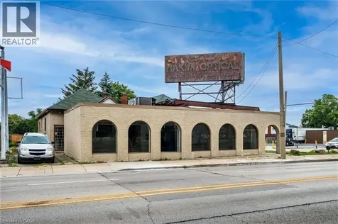 1583 Main Street East Hamilton ON L8H 1C4