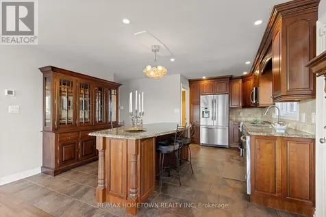 9 Bayview Road Brockville ON K6V 5S2