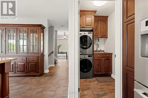 9 Bayview Road Brockville ON K6V 5S2