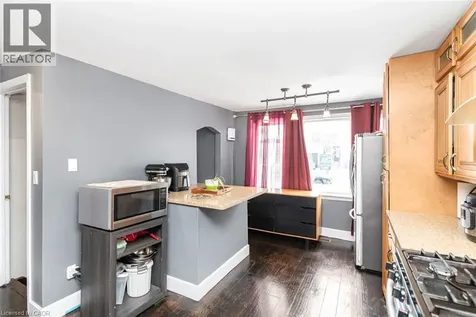 243 Federal Street Stoney Creek ON L8E 1P6