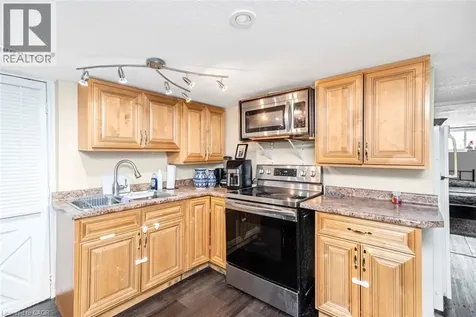 243 Federal Street Stoney Creek ON L8E 1P6