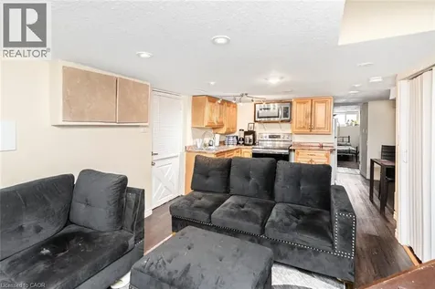 243 Federal Street Stoney Creek ON L8E 1P6
