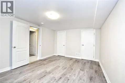 25 Endfield Avenue Hamilton ON L8T 2L3