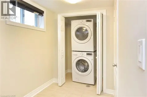 25 Endfield Avenue Hamilton ON L8T 2L3