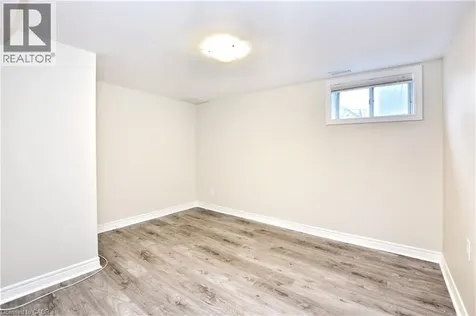 25 Endfield Avenue Hamilton ON L8T 2L3