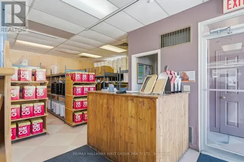 84 Ontario Street Port Hope ON L1A 2T8