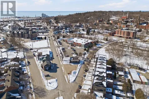 84 Ontario Street Port Hope ON L1A 2T8