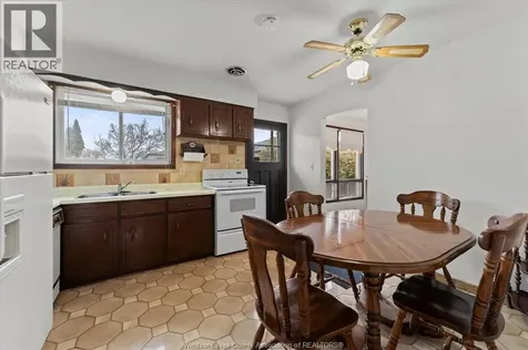 1116 Sumach Crescent Windsor ON N8S 2S4