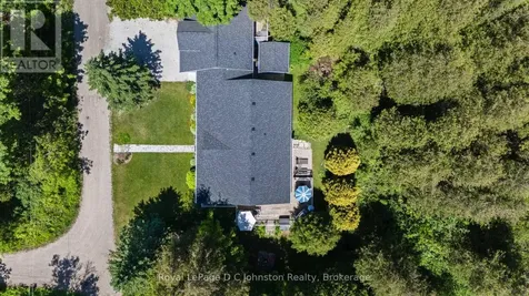 10 Mitchell Lane Saugeen Shores ON N0H 2C1