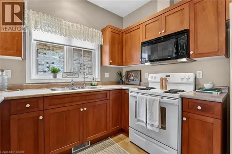 1041 Pine Street Dunnville ON N1A 2N1