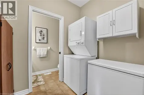 1041 Pine Street Dunnville ON N1A 2N1