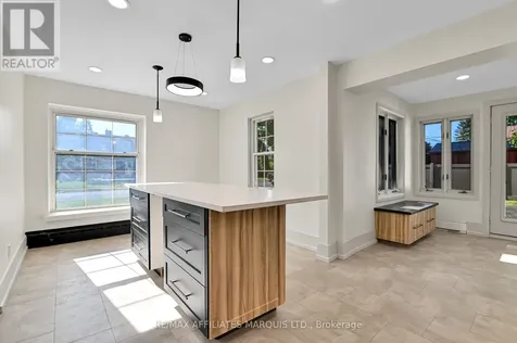 1603 Peter Street Cornwall ON K6J 1W7