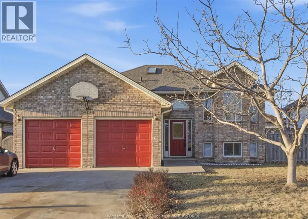 2820 Wildberry Crescent Tecumseh ON N9K 1C2