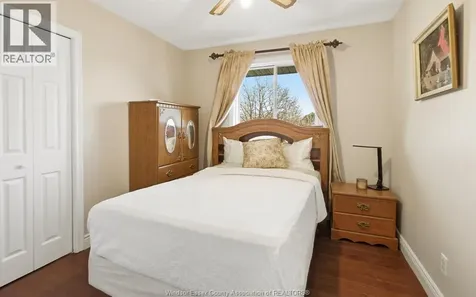 2820 Wildberry Crescent Tecumseh ON N9K 1C2