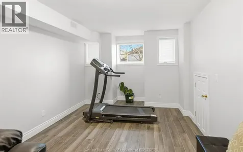 2820 Wildberry Crescent Tecumseh ON N9K 1C2