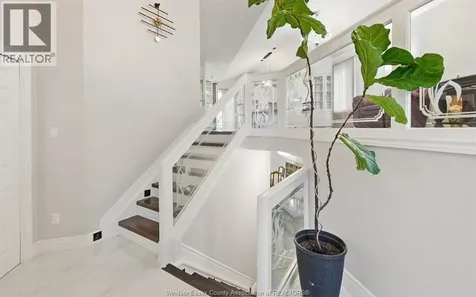 2820 Wildberry Crescent Tecumseh ON N9K 1C2