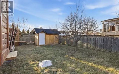 2820 Wildberry Crescent Tecumseh ON N9K 1C2