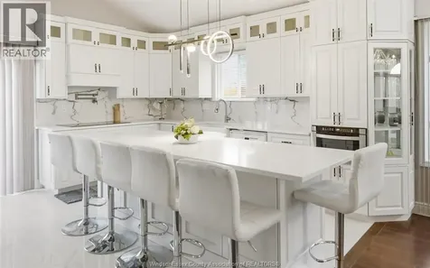 2820 Wildberry Crescent Tecumseh ON N9K 1C2