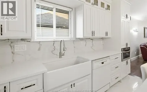 2820 Wildberry Crescent Tecumseh ON N9K 1C2