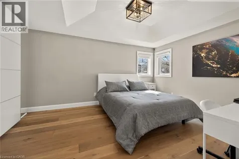 747 Vernon Place Ancaster ON L9G 3H4