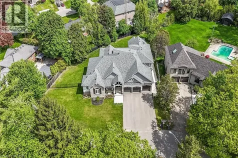 747 Vernon Place Ancaster ON L9G 3H4