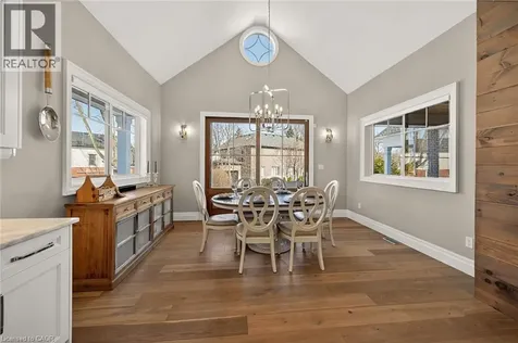 747 Vernon Place Ancaster ON L9G 3H4
