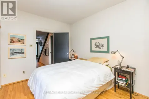 27 Perkins Street Ottawa ON K1R 7G4
